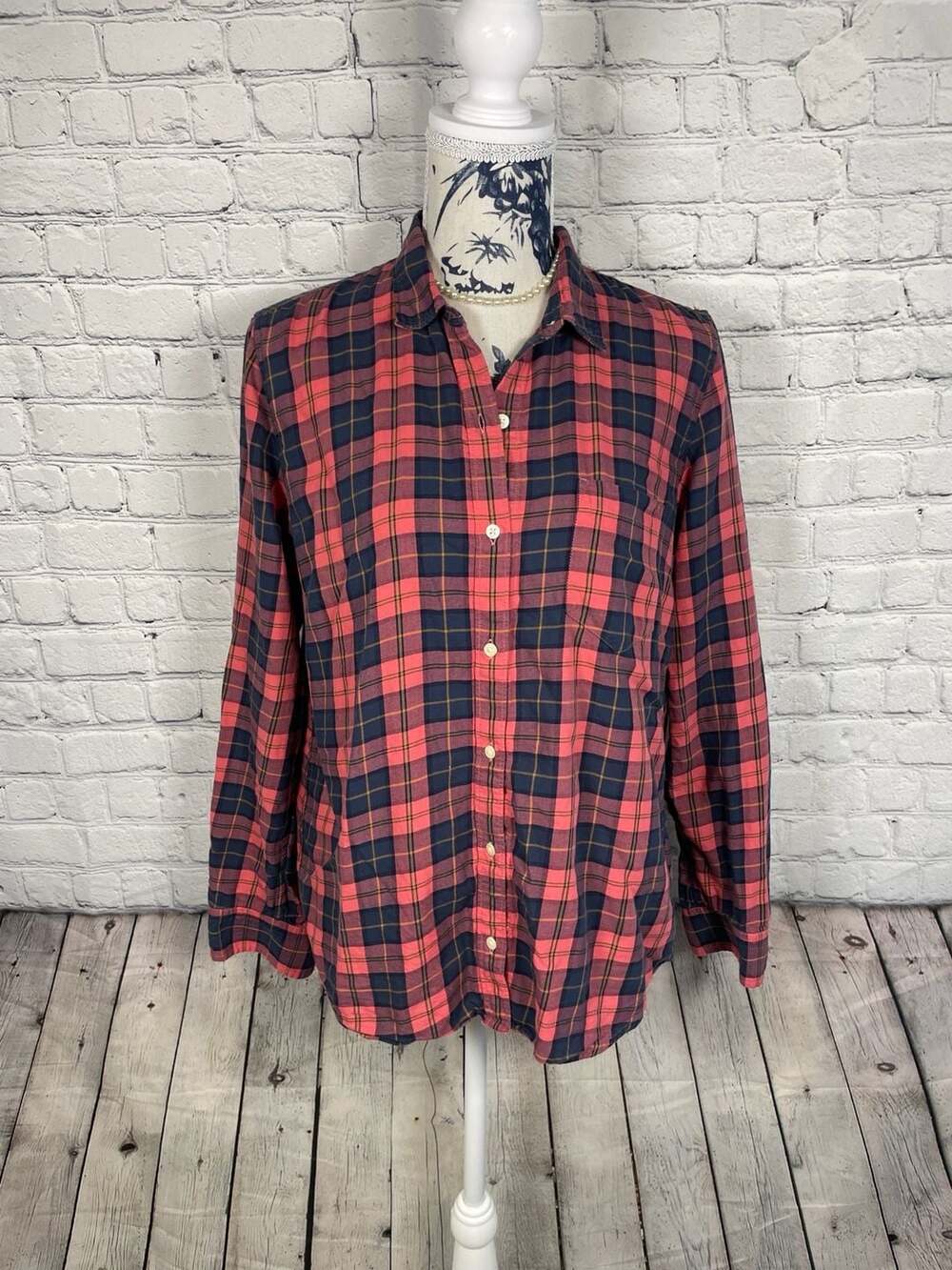 Gap 100% Cotton Fitted Boyfriend Plaid Button Down Shirt Size M